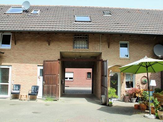 Mehrfamilienhaus zum Kauf 599.000 € 22 Zimmer 718 m² 1.792 m² Grundstück Wockerath Erkelenz 41812