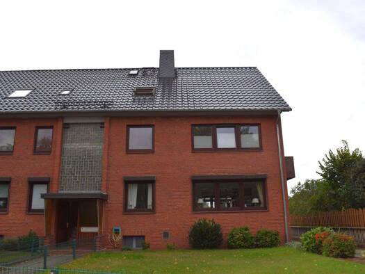 Studio zur Miete 745 € 2,5 Zimmer 74,7 m² 2. Geschoss Uetersen 25436