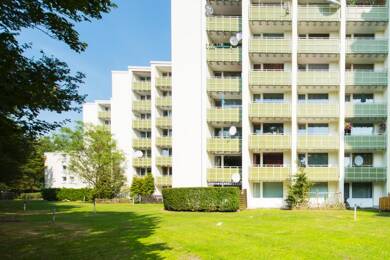 Wohnung zur Miete 451 € 2,5 Zimmer 70,5 m² 4. Geschoss frei ab 01.07.2025 Lüdersring 40 Lurup Hamburg 22547