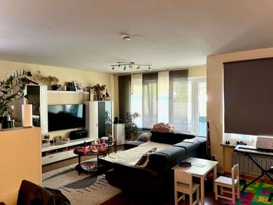 Wohnung zur Miete 760 € 3 Zimmer 87 m² Geschoss 1/4 frei ab sofort Adlerstraße 11 Kiliansdorf Roth 91154