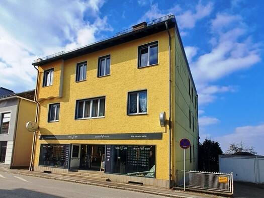 Mehrfamilienhaus zum Kauf 325.000 € 11 Zimmer 255 m² 452 m² Grundstück frei ab sofort Untergriesbach Untergriesbach 94107
