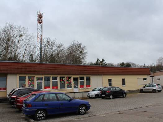 Immobilie zur Miete provisionsfrei 1.500 € 310 m² 2.400 m² Grundstück Neue Zeit Schwedt/Oder 16303