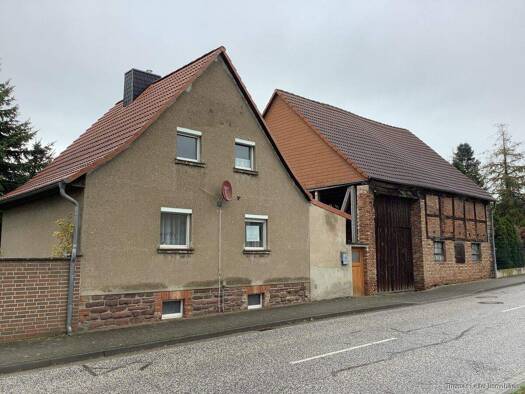 Einfamilienhaus zum Kauf 45.000 € 3 Zimmer 70 m² 753 m² Grundstück Hauptstraße 18 Hakenstedt 39343