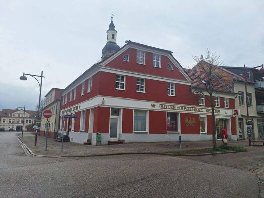 Verkaufsfläche zur Miete 5,10 € 3 Zimmer 98 m² Verkaufsfläche Marktplatz 1 Genthin 39307