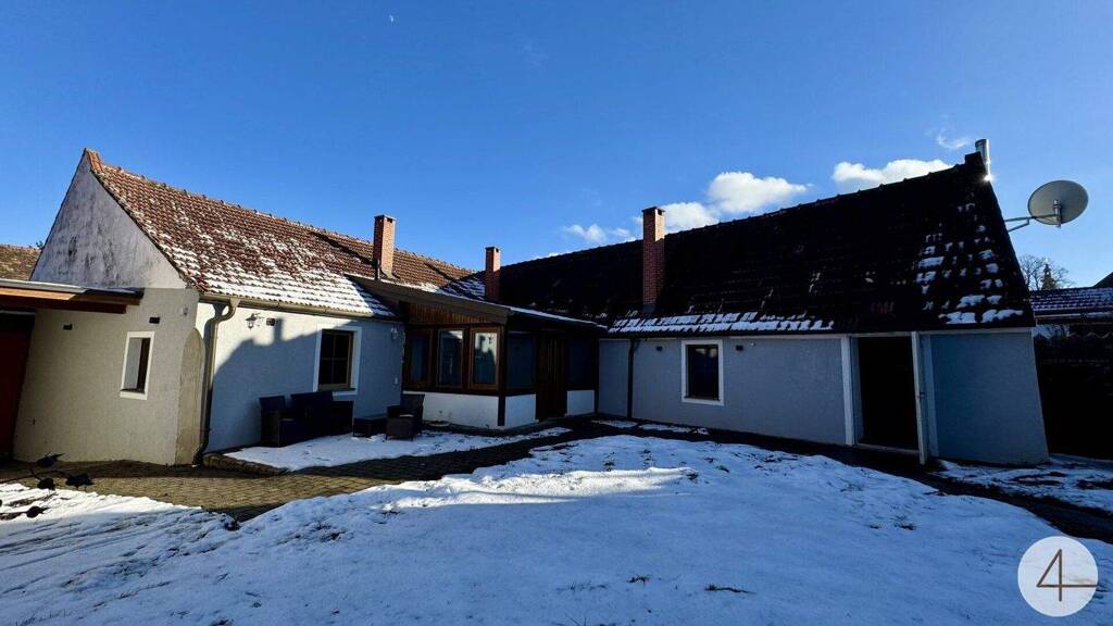 Haus zum Kauf 249.000 € 1.009 m² Grundstück Horn 3580