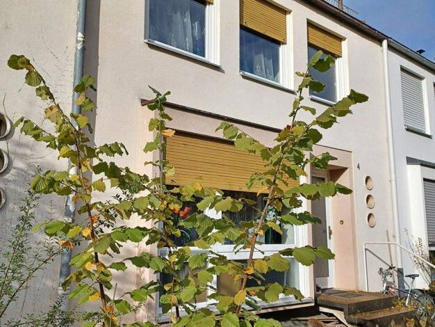 Reihenmittelhaus zur Miete 1.290 € 4 Zimmer 120 m² 265 m² Grundstück Dambach Fürth 90768