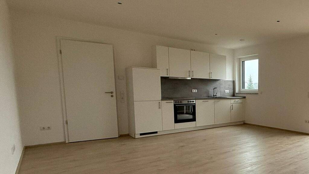 Studio zur Miete 695 € 1 Zimmer 63,4 m² EG frei ab sofort Neuötting 84524