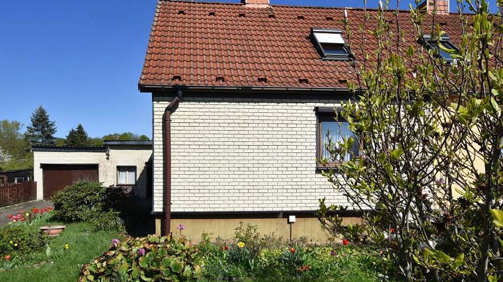 Einfamilienhaus zum Kauf 80.000 € 6 Zimmer 100 m² 858 m² Grundstück Ellrich 99755