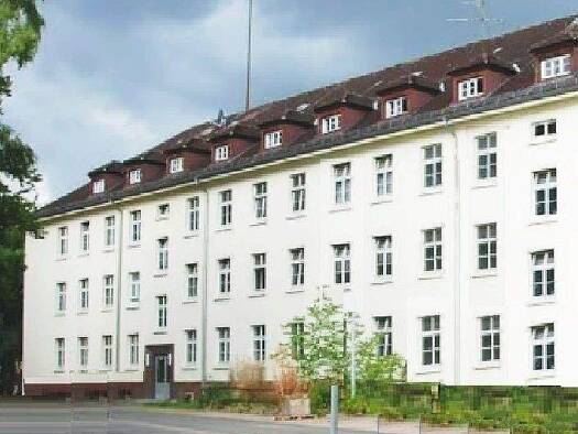 Gewerbeobjekt zum Kauf als Kapitalanlage geeignet 2.550.000 € 135 Zimmer 4.774 m² 11.200 m² Grundstück Lemsdorf Magdeburg 39118