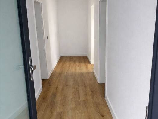 Terrassenwohnung zur Miete 920 € 2 Zimmer 70 m² Geschoss EG/2 frei ab 01.03.2026 Uttenreuth 91080