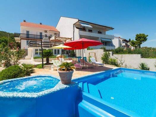 Villa zum Kauf 1.200.000 € 300 m² Slatine, CIOVO