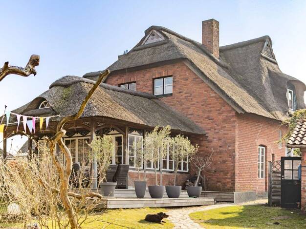 Einfamilienhaus zum Kauf 855.000 € 7 Zimmer 280 m² 2.472 m² Grundstück Gnissau Ahrensbök 23623