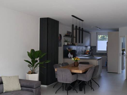 Reihenhaus zur Miete 1.950 € 5 Zimmer 140 m² 200 m² Grundstück frei ab 01.11.2026 Hennef Hennef (Sieg) 53773