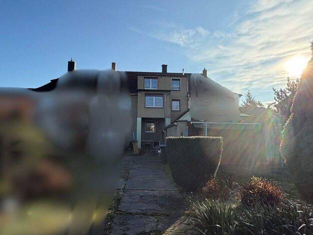 Reihenmittelhaus zum Kauf 160.000 € 5 Zimmer 109,4 m² 300 m² Grundstück Markranstädt 04420