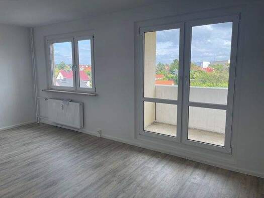 Wohnung zur Miete 360 € 4 Zimmer 64,9 m² 3. Geschoss Alte Heerstraße 240 Silberhöhe Halle (Saale) 06132