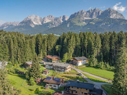 Einfamilienhaus zum Kauf - Erstbezug 999.000 € 5 Zimmer 215,3 m² 488 m² Grundstück Oberndorf in Tirol 6372