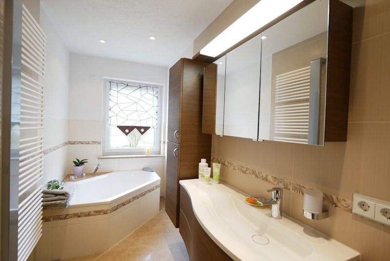 Immobilie in Schalkau - Idyllische Alleinlage mit Blick über Schalkau - Bild 3