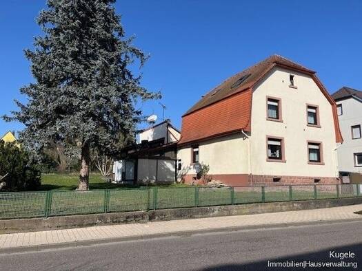 Einfamilienhaus zum Kauf 529.000 € 7 Zimmer 175 m² 925 m² Grundstück Berghausen Pfinztal 76327
