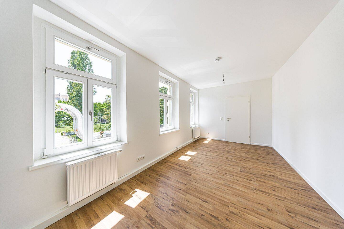 Property thumbnail 2