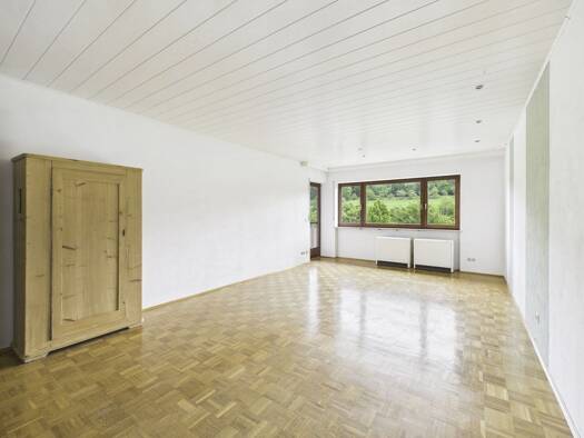 Wohnung zum Kauf 189.000 € 5 Zimmer 118 m² frei ab sofort Paradiesweg 3 Niederstetten Niederstetten 97996