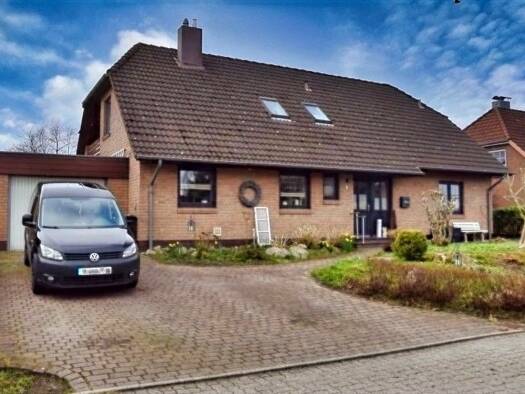 Einfamilienhaus zum Kauf 445.000 € 7 Zimmer 185 m² 865 m² Grundstück Schleswig 24837