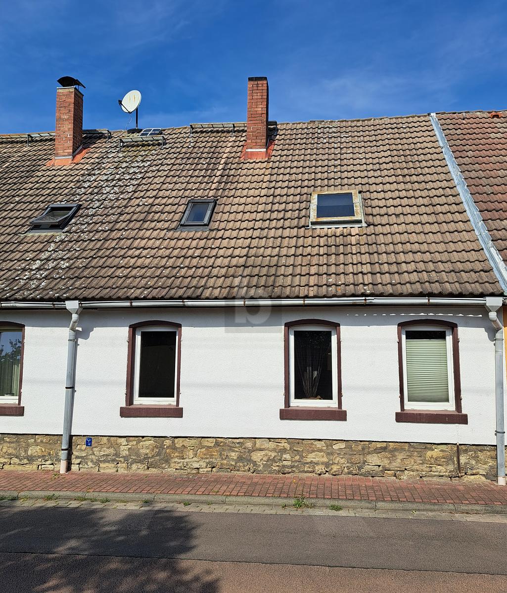 Reihenmittelhaus zum Kauf 52.900 € 2 Zimmer 100 m²<br/>Wohnfläche 400 m²<br/>Grundstück Beuna Beuna 06217