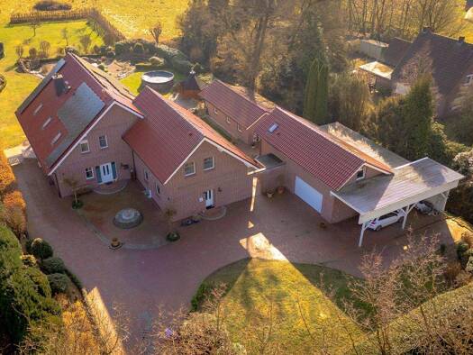 Einfamilienhaus zum Kauf provisionsfrei 995.000 € 12 Zimmer 235 m² 13.044 m² Grundstück Ahrensdorf Friesoythe 26169