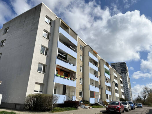 Wohnung zur Miete 320 € 3 Zimmer 56,7 m² 2. Geschoss frei ab 01.12.2026 Wolfsburger Straße 24 Westliche Neustadt Halle (Saale) 06126