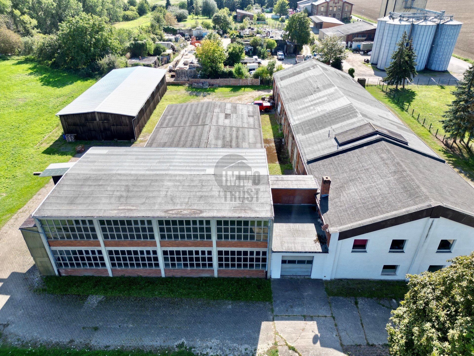 Lagerhalle zum Kauf 399 € 1.900 m²<br/>Lagerfläche Ölsburg Ilsede / Ölsburg 31241