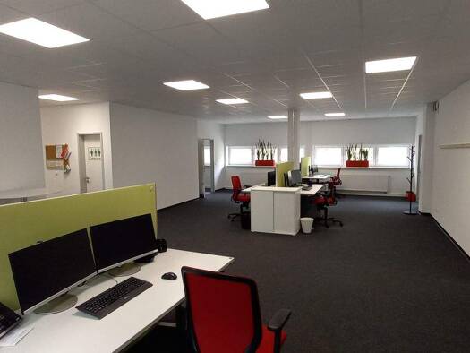 Bürofläche zur Miete 1 Zimmer 473 m² Bürofläche teilbar ab 473 m² Bettenhausen Kassel 34123