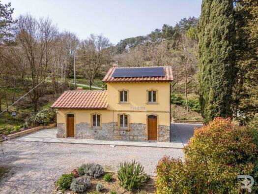 Haus zum Kauf 390.000 € 3 Zimmer 165 m² 5.000 m² Grundstück frei ab sofort Arezzo