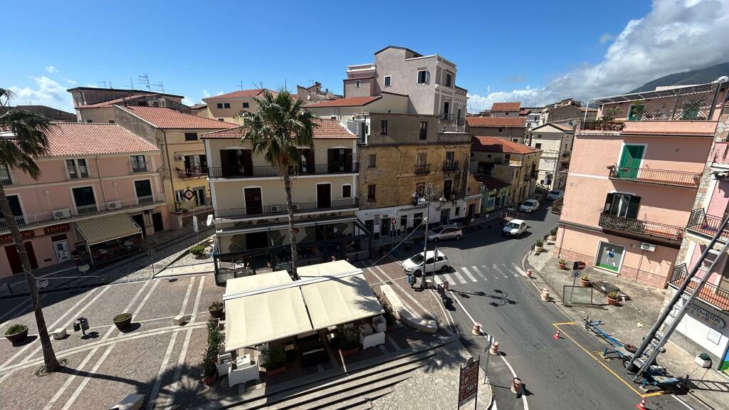 Penthouse zur Miete provisionsfrei 650 € 3 Zimmer 60 m² 3. Geschoss frei ab sofort San Lucido