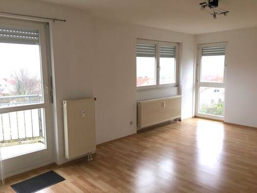 Wohnung zum Kauf 260.000 € 1 Zimmer 55 m² Geschoss 2/3 frei ab sofort Matern-Feuerbacher-Straße Böblingen Böblingen 71034