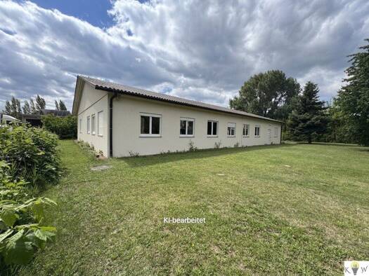 Lagerhalle zur Miete 4.089 € 375,3 m² Lagerfläche Ebergassing 2435