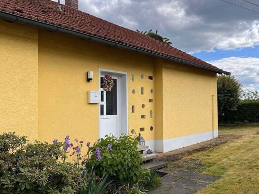 Bungalow zum Kauf 440.000 € 3 Zimmer 120 m² 740 m² Grundstück frei ab sofort Hallerndorf 91352