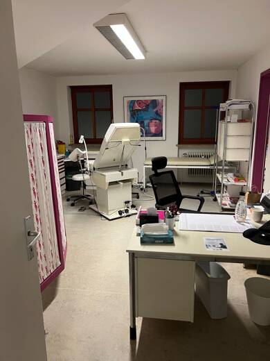 Büro-/Praxisfläche zur Miete provisionsfrei 1.790 € 10 Zimmer 242 m² Bürofläche Weiden Weiden in der Oberpfalz 92637