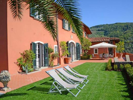 Haus zum Kauf 2.500.000 € 5 Zimmer 492 m² 13.000 m² Grundstück frei ab sofort Massa e Cozzile