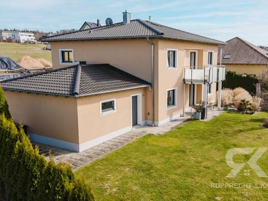 Einfamilienhaus zum Kauf 899.000 € 7 Zimmer 238 m² 760 m² Grundstück Weiden in der Oberpfalz 92637