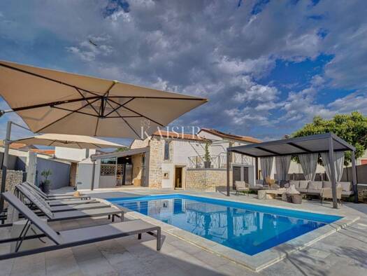 Einfamilienhaus zum Kauf 595.000 € 5 Zimmer 137 m² Knapići, Sveti Lovreč Lovreć 52440