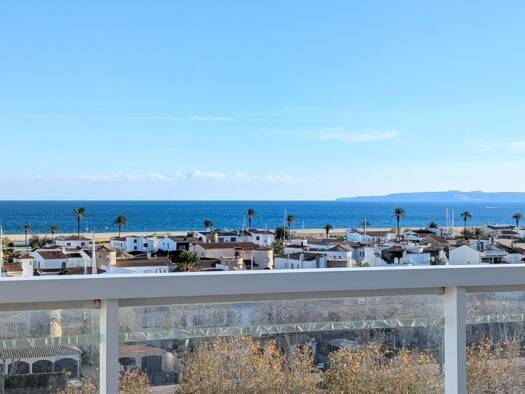 Haus zum Kauf 380.000 € 130 m² Empuriabrava 17487