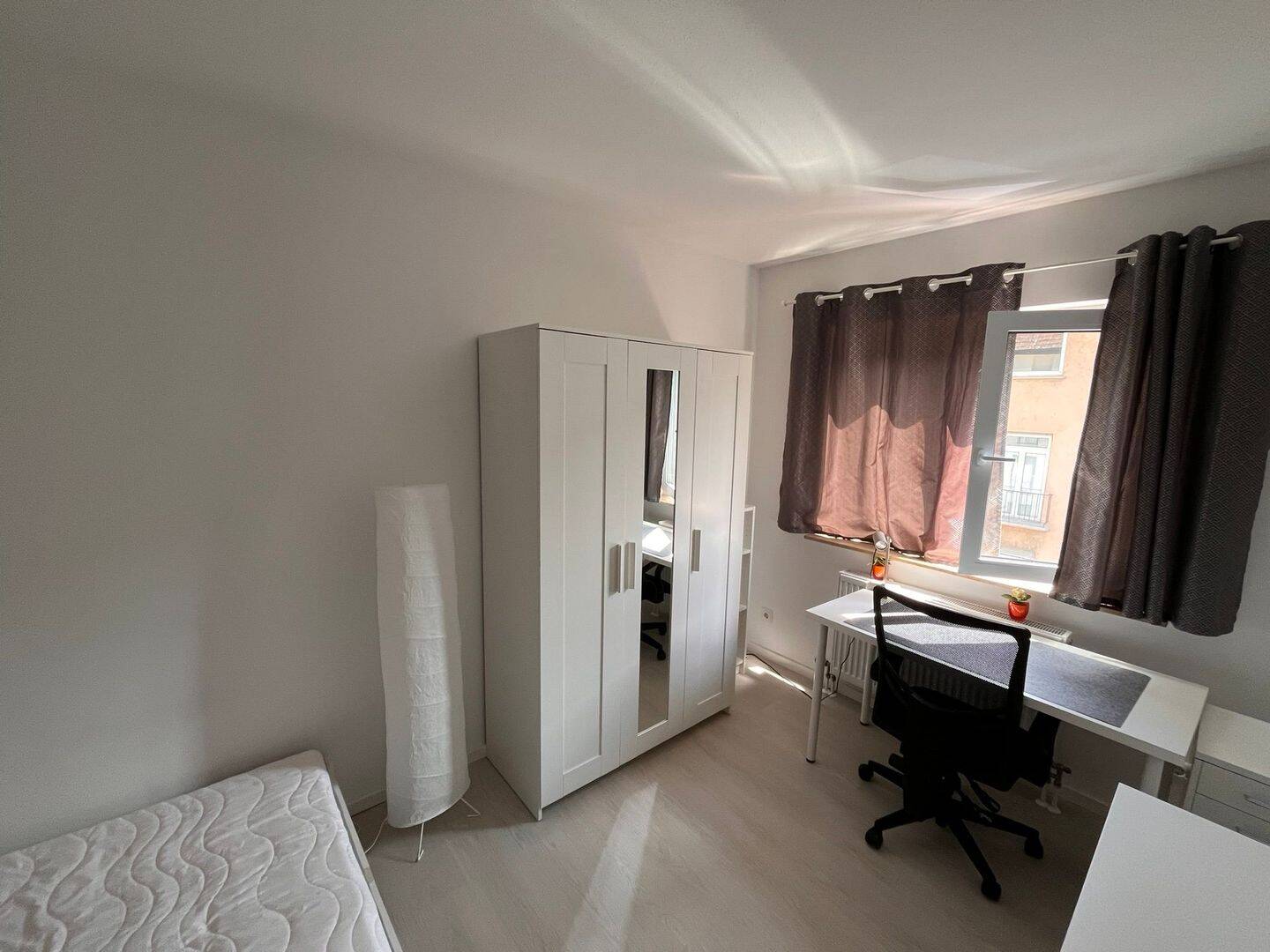 Vollsanierte und möblierte Stilvolle 1-Raum-Wohnung mit schöner Innenausstattung – Heinrich-Lanz-Straße, 68165 Mannheim – Vorschaubild 3