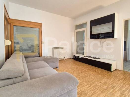 Wohnung zur Miete 850 € 2 Zimmer 55 m² 3. Geschoss Zagreb