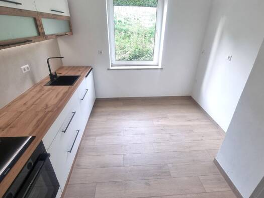 Wohnung zur Miete 690 € 3 Zimmer 63 m² Geschoss EG/1 frei ab 01.02.2026 An der Leite 25 Porstendorf Neuengönna 07778