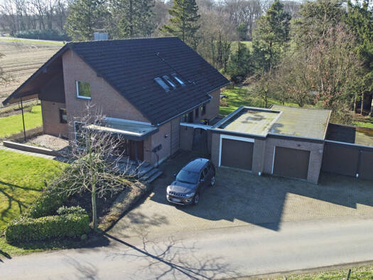 Mehrfamilienhaus zum Kauf 530.000 € 7 Zimmer 212 m² 3.222 m² Grundstück Lackhausen Wesel 46485