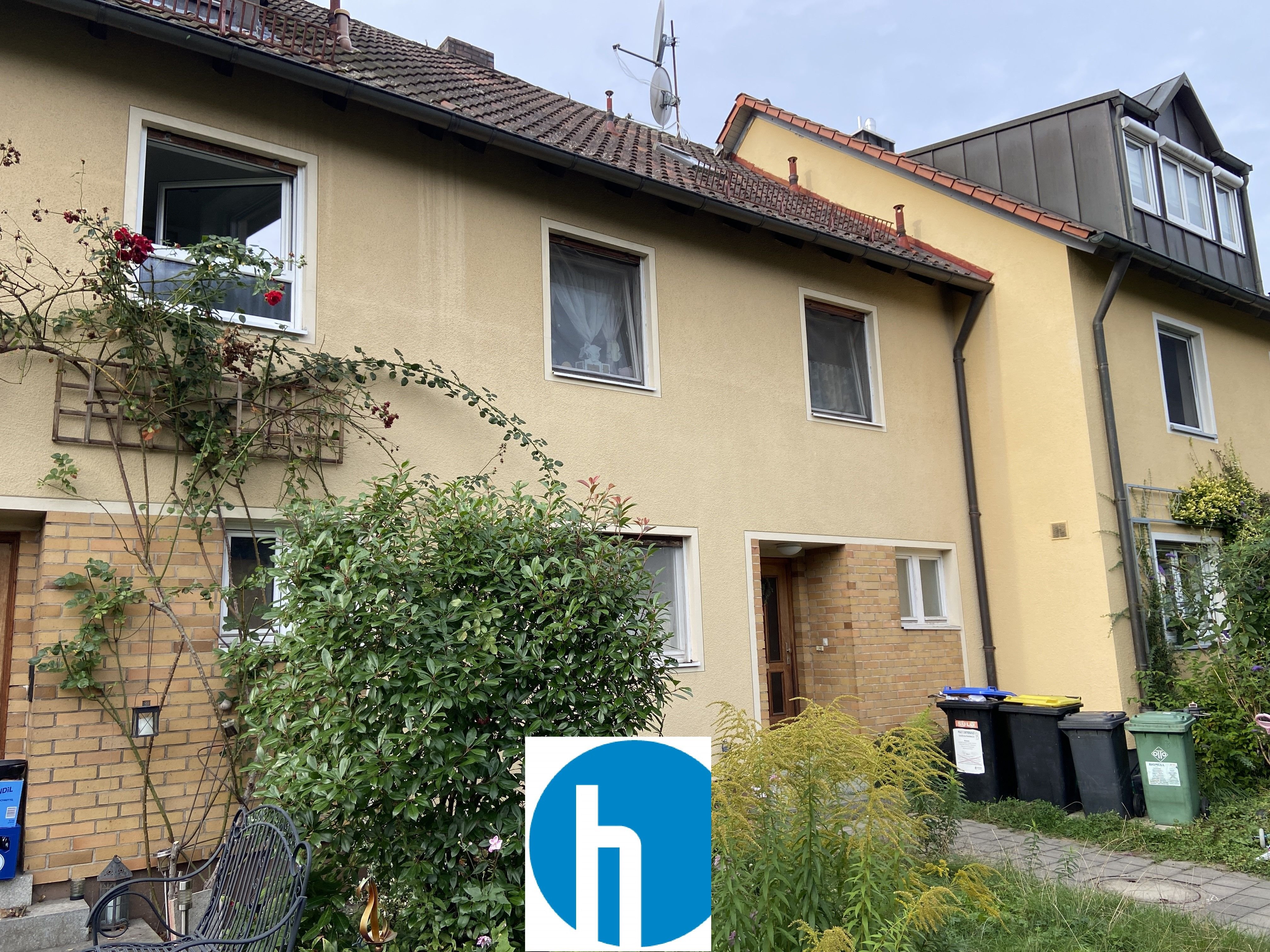 Reihenmittelhaus zum Kauf 296.000 € 6 Zimmer 112,6 m²<br/>Wohnfläche 242 m²<br/>Grundstück Forchheim Forchheim 91301