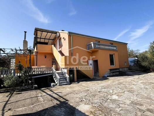 Haus zum Kauf 350.000 € 15 Zimmer 350 m² Donji Karin, Benkovac Benkovac