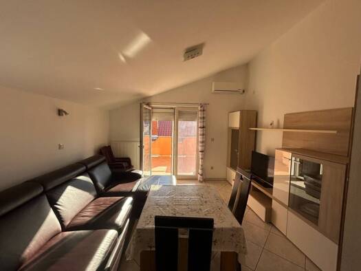 Studio zur Miete 700 € 1 Zimmer 50 m² 2. Geschoss Brodarica - Visnjik