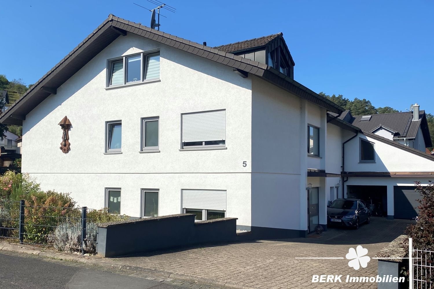 Mehrfamilienhaus zum Kauf 480.000 € 9 Zimmer 240 m²<br/>Wohnfläche 811 m²<br/>Grundstück Schippach Elsenfeld / Schippach 63820