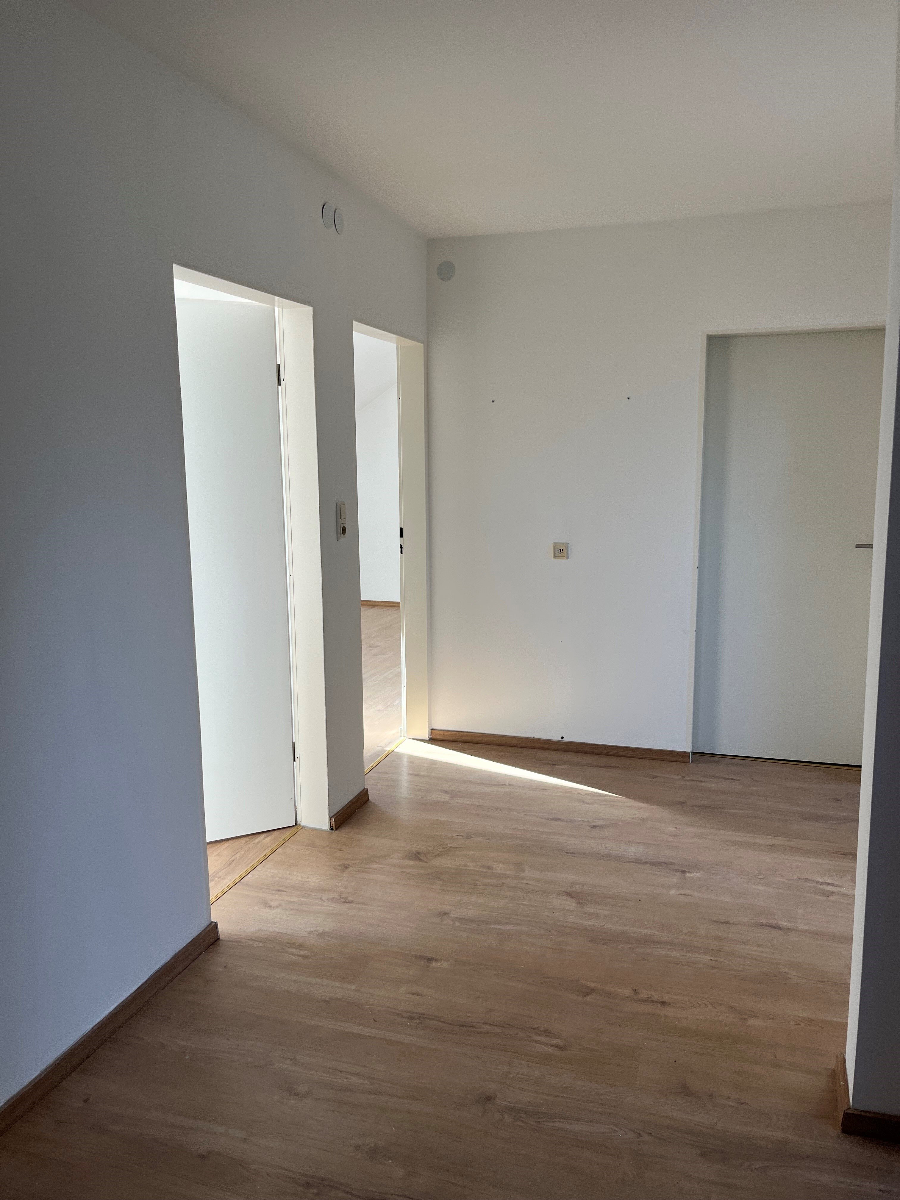 Wohnung zur Miete 500 € 3 Zimmer 65 m²<br/>Wohnfläche 2.<br/>Geschoss ab sofort<br/>Verfügbarkeit Münchsteinach Münchsteinach 91481