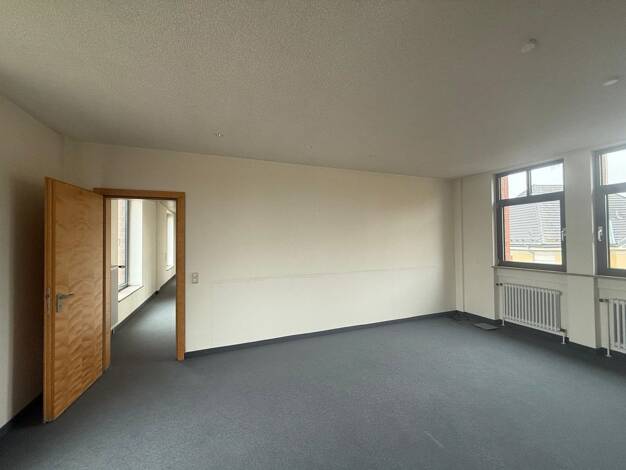 Bürogebäude zur Miete 1.505 € 172 m² Bürofläche Selb 95100